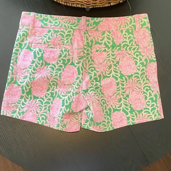 Lilly Pulitzer Pink and Green Floral Shorts - Picture 3 of 5
